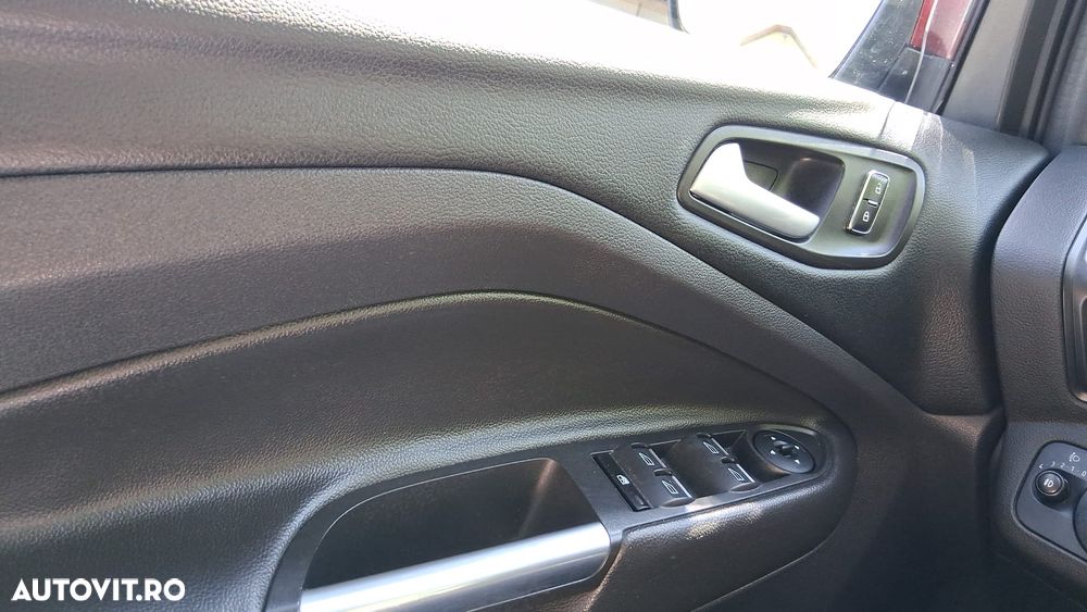 Ford Kuga 1.5 EcoBoost 2WD Trend - 13