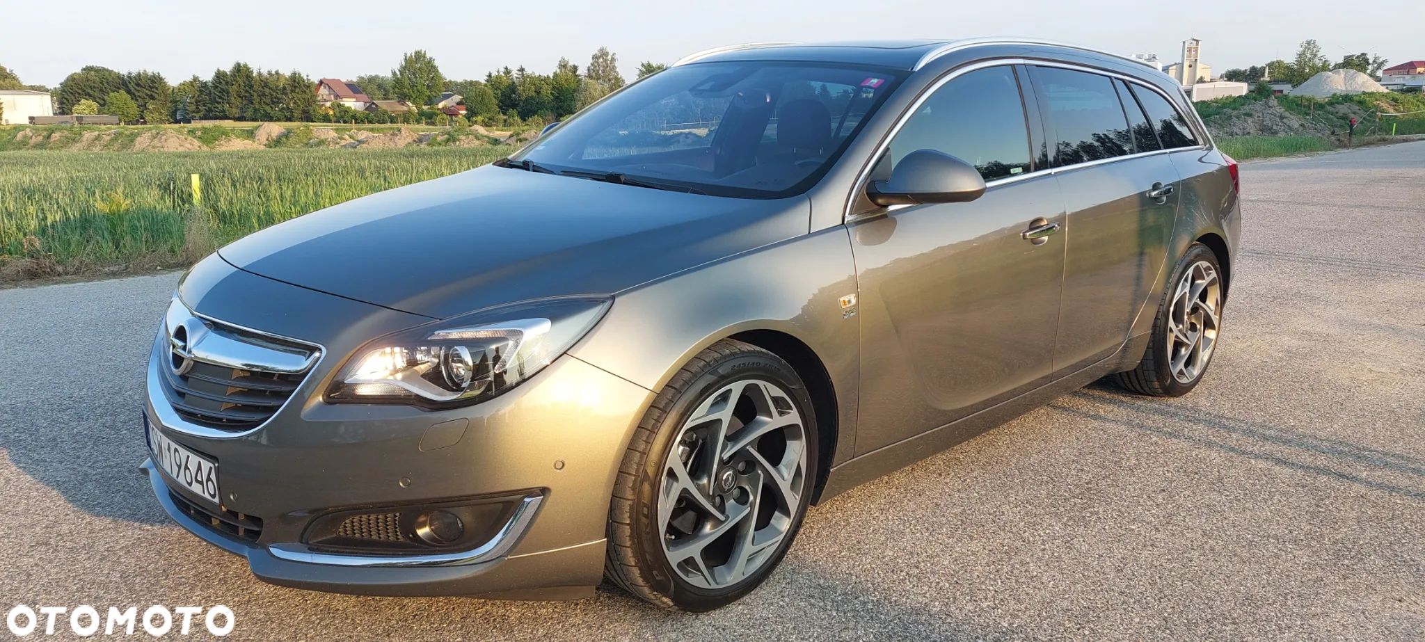 Opel Insignia - 1