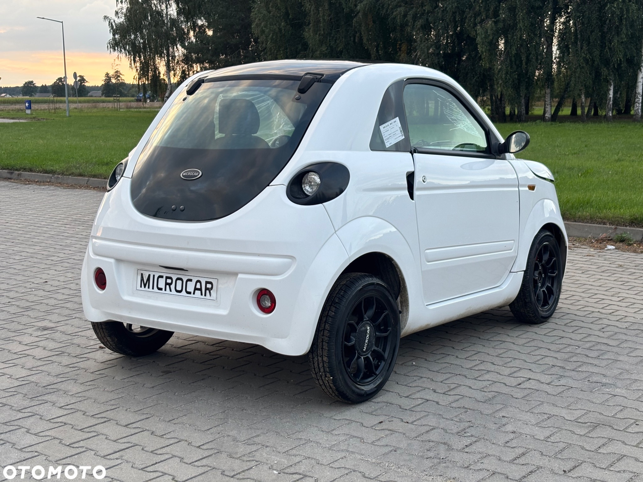 Microcar DUE - 3