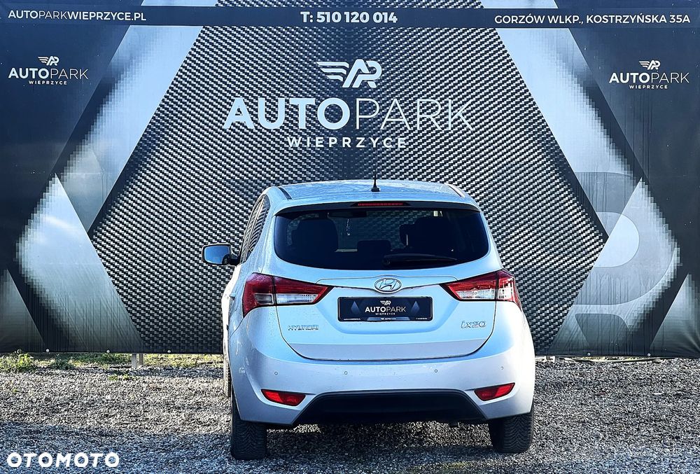 Hyundai ix20 - 10