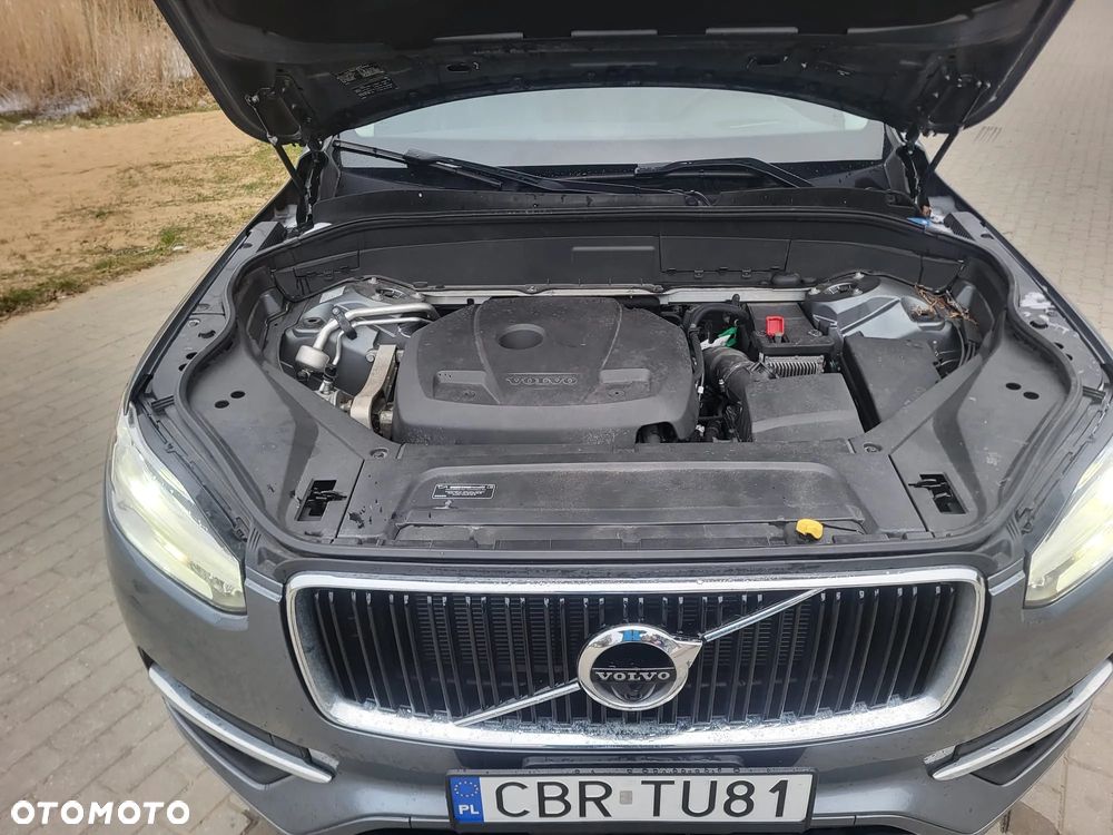 Volvo XC 90 T5 AWD Geartronic Momentum - 23