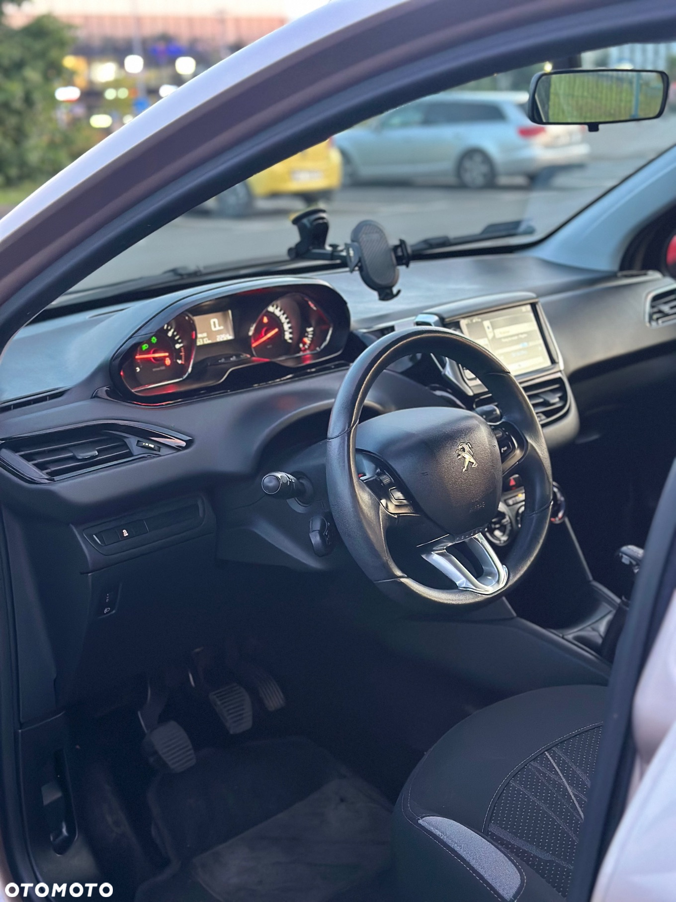 Peugeot 208 1.2 PureTech Active - 31