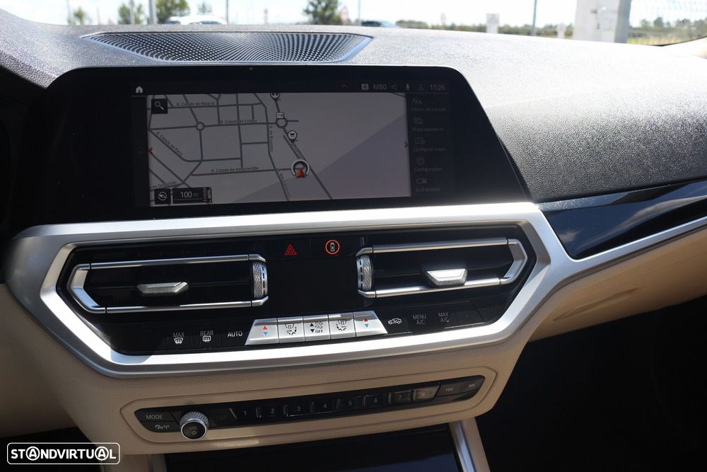 BMW 330 e Line Sport Auto - 31