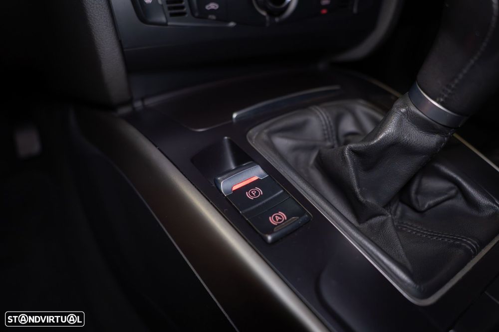 Audi A4 2.0 TDI Advance - 40