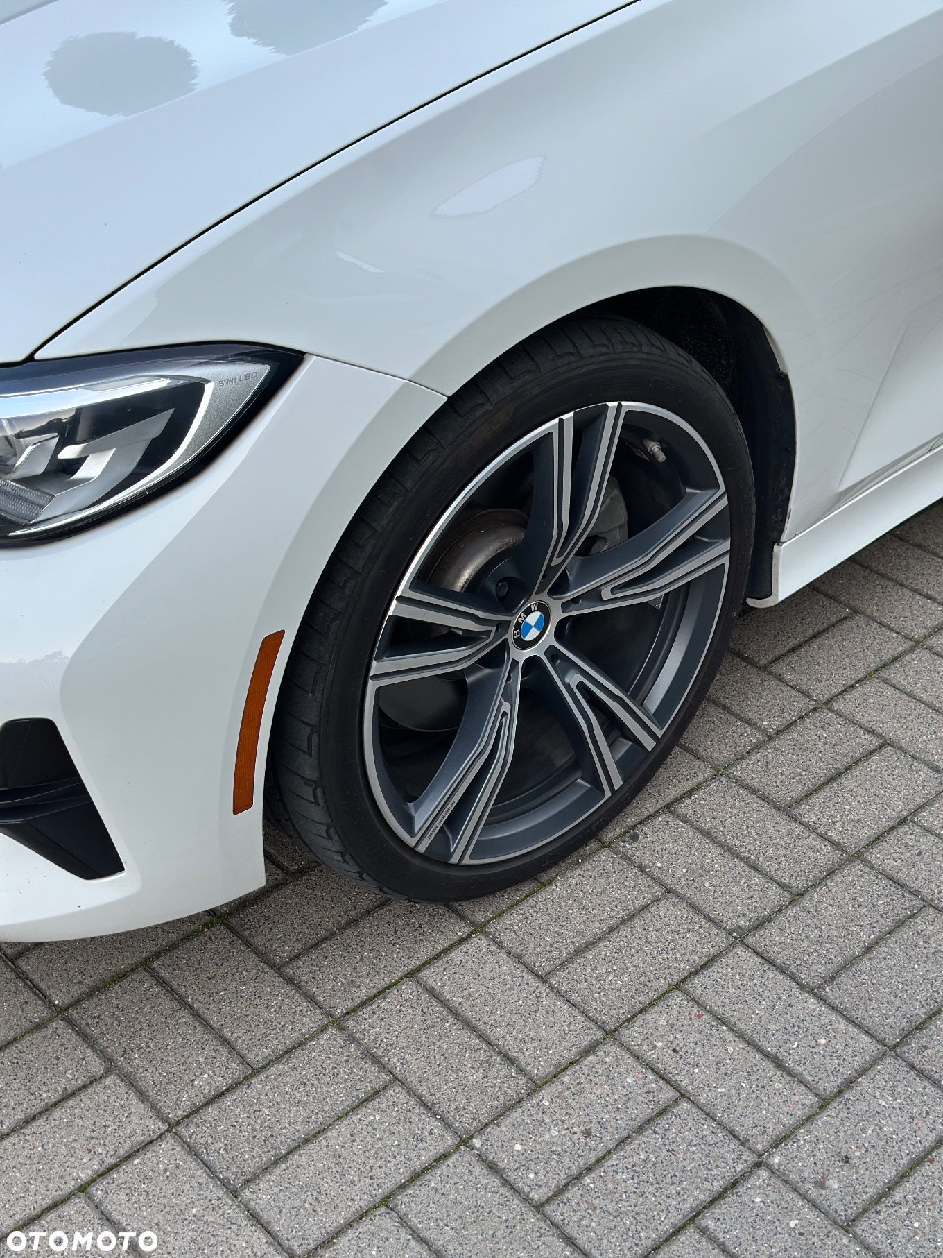 BMW Seria 3 330i Sport Line - 4