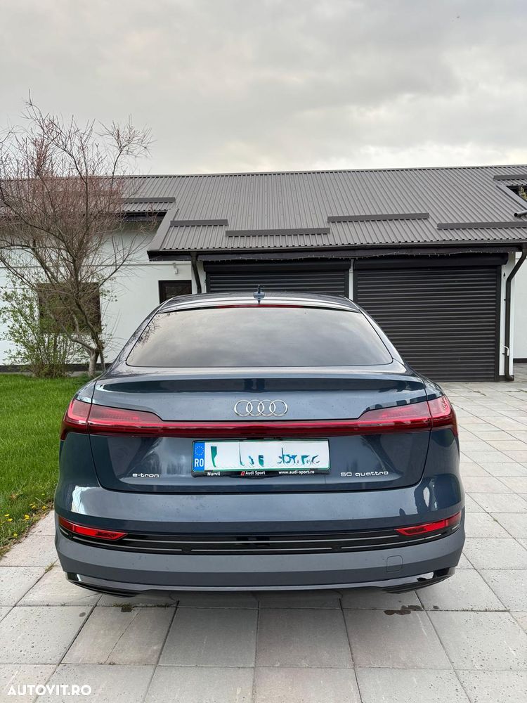 Audi e-tron 50 quattro S-Line - 3