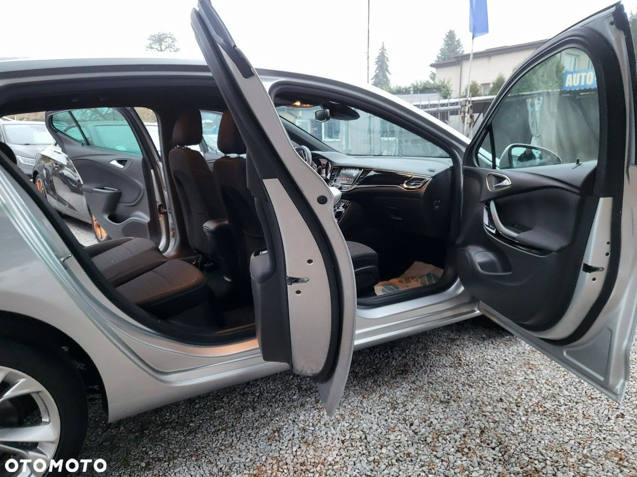 Opel Astra - 38