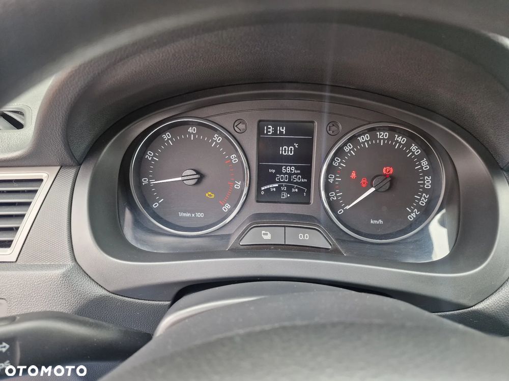 Skoda RAPID 1.2 Ambition Max - 15