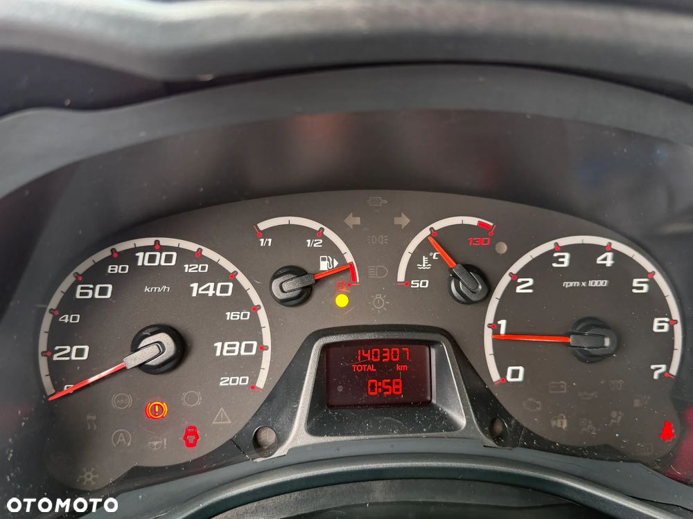 Ford KA 1.2 Concept+ - 12