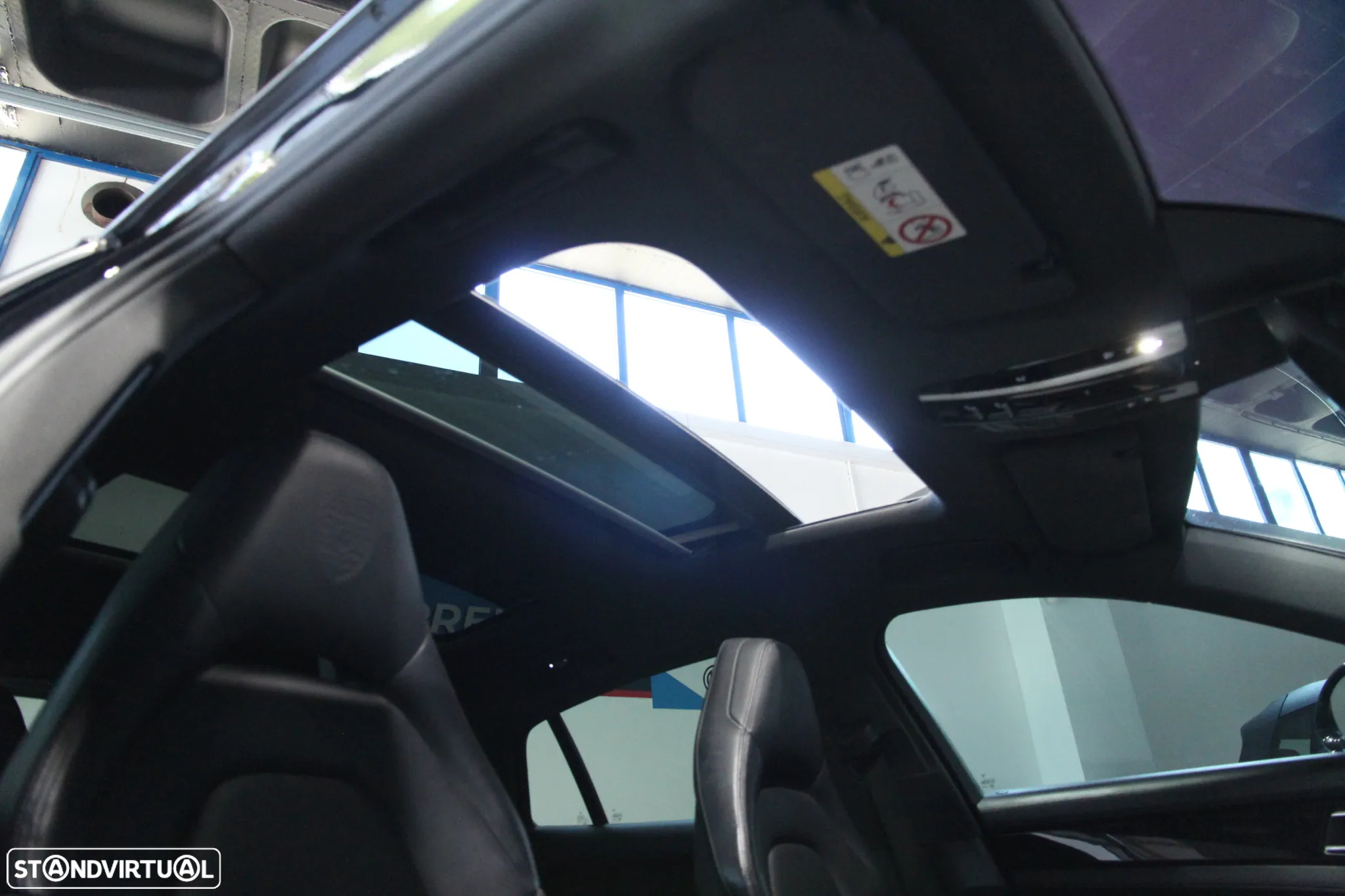Porsche Panamera 4 E-Hybrid Executive - 11