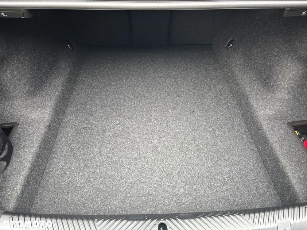 BMW Seria 5 520d xDrive mHEV M Sport - 35