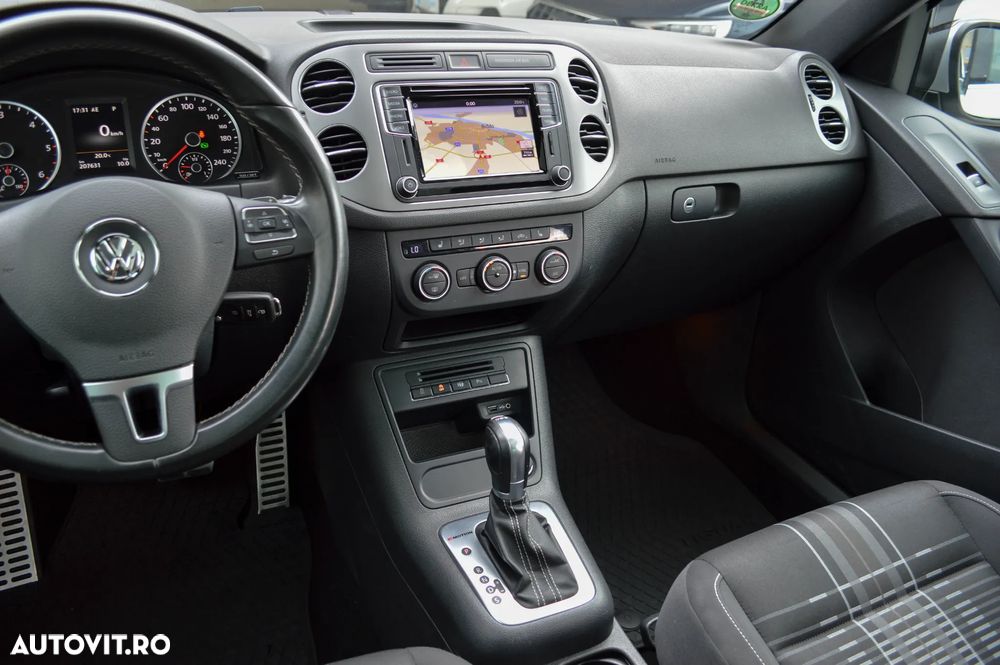 Volkswagen Tiguan 2.0 TDI SCR 4MOTION BlueMotion Technology DSG Sport & Style - 21