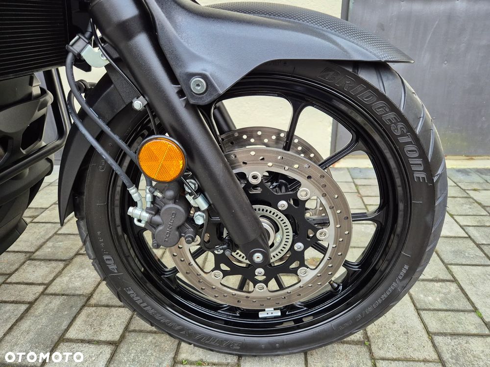 Suzuki V-STROM - 36