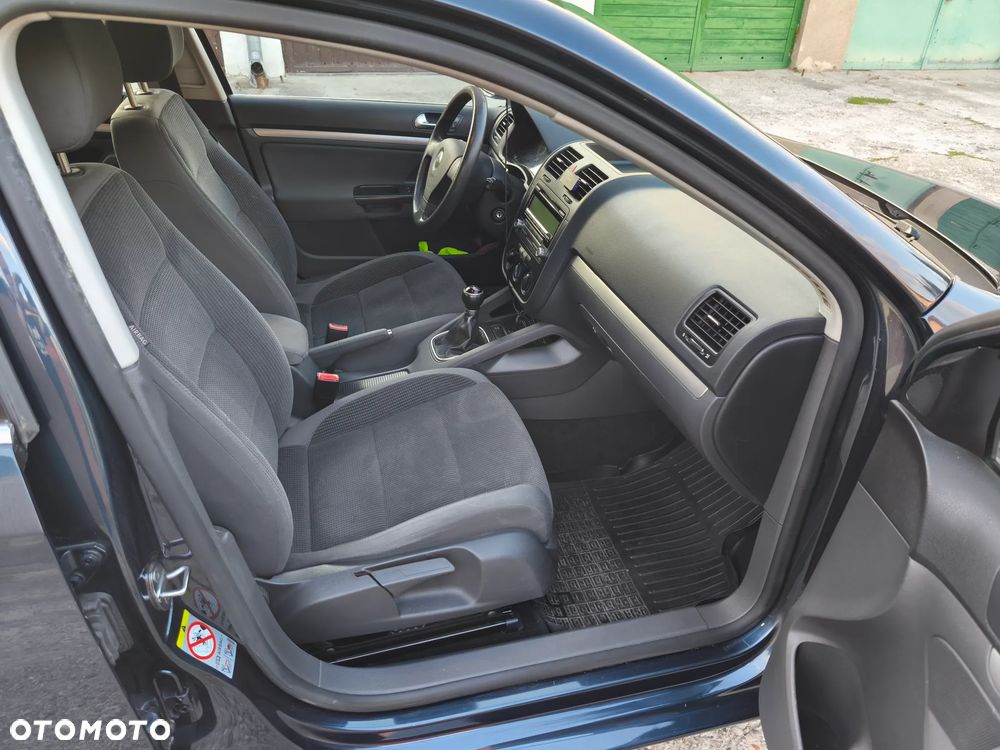 Volkswagen Jetta 1.9 TDI Comfortline - 15