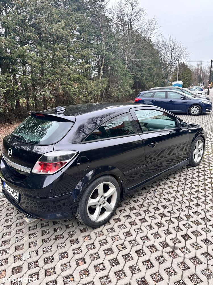 Opel Astra 2.0 T Sport - 4
