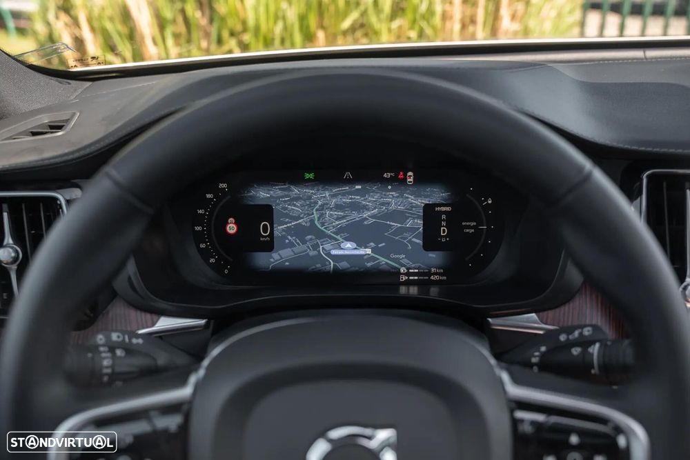 Volvo XC 60 T8 AWD Recharge Ultimate Bright — fotografia 14