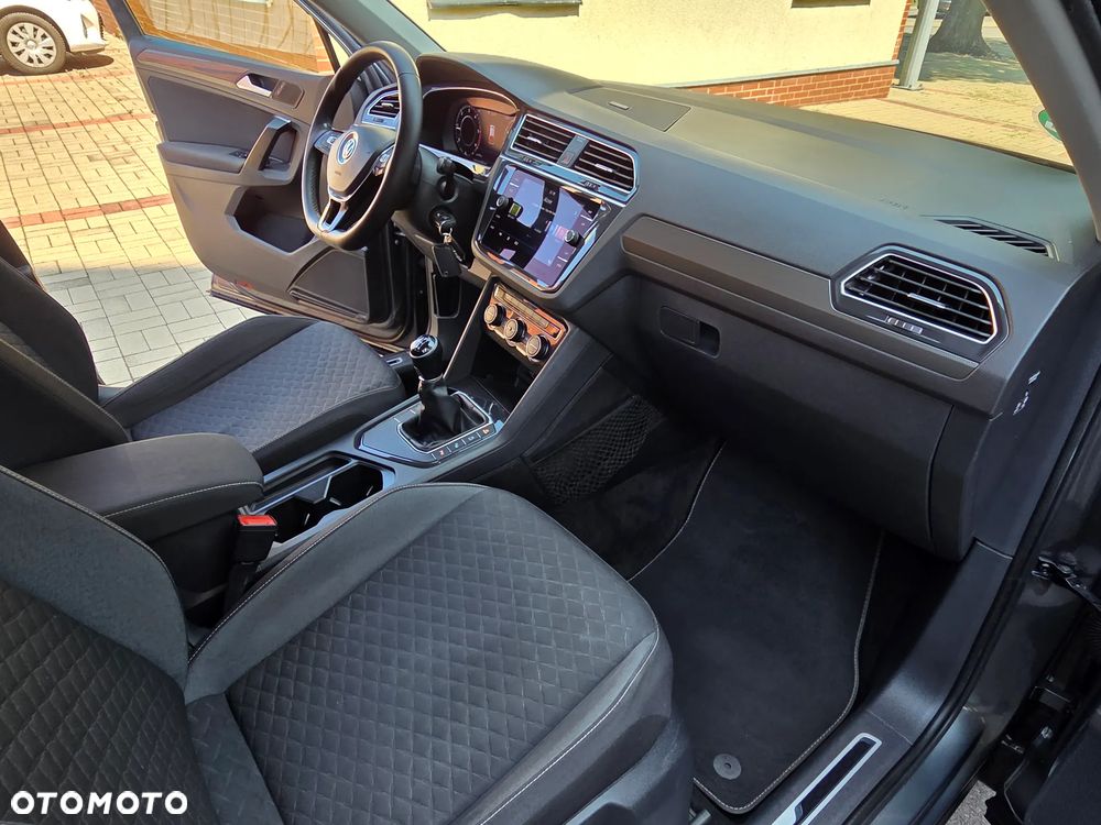 Volkswagen Tiguan 2.0 TDI SCR Join - 19