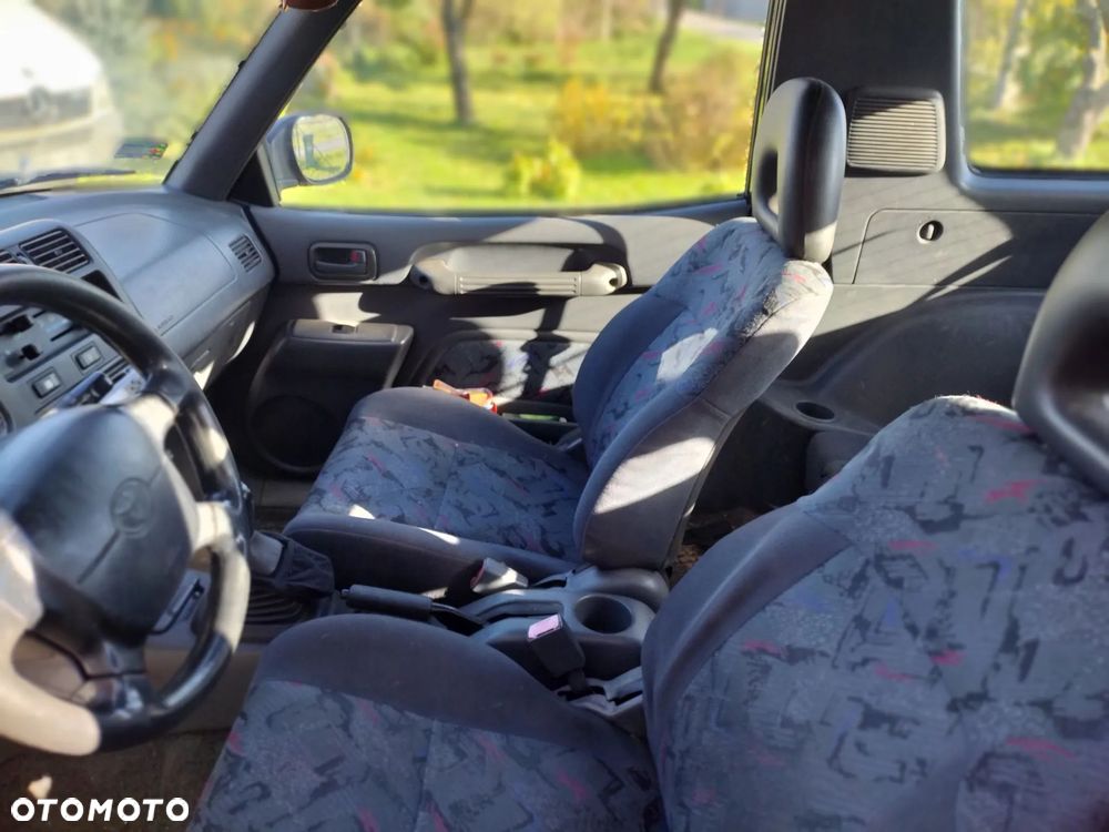 Toyota RAV4 2.0 Fun - 13
