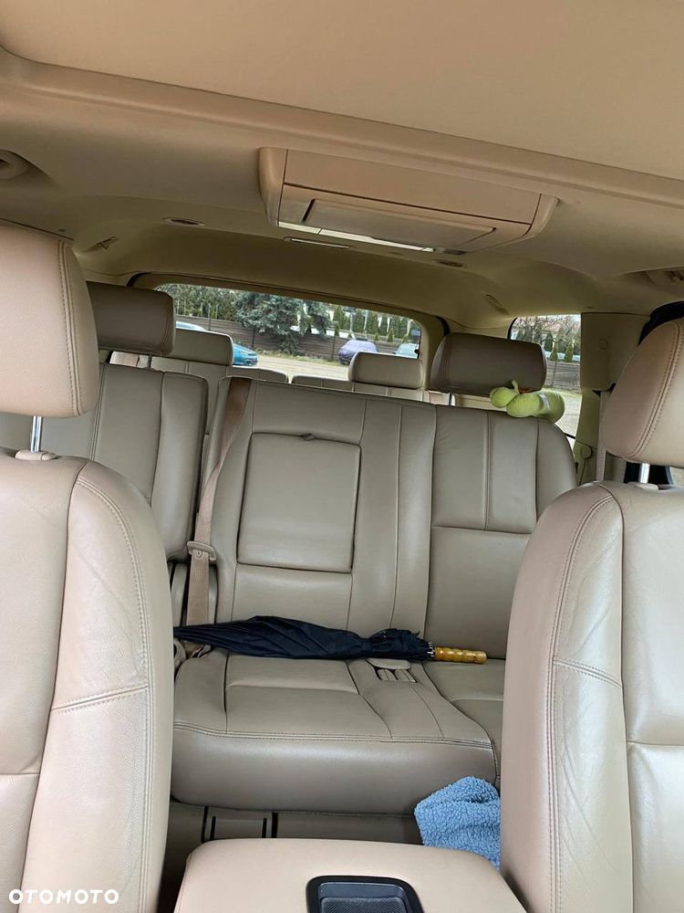 Chevrolet Tahoe - 17