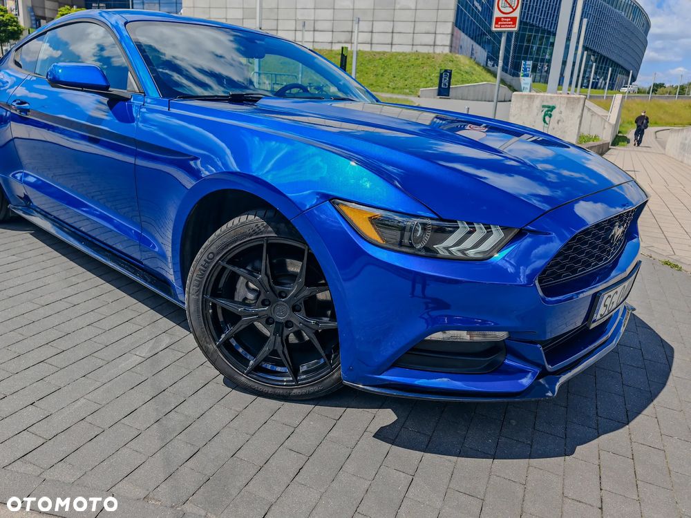 Ford Mustang 3.7 V6 - 8