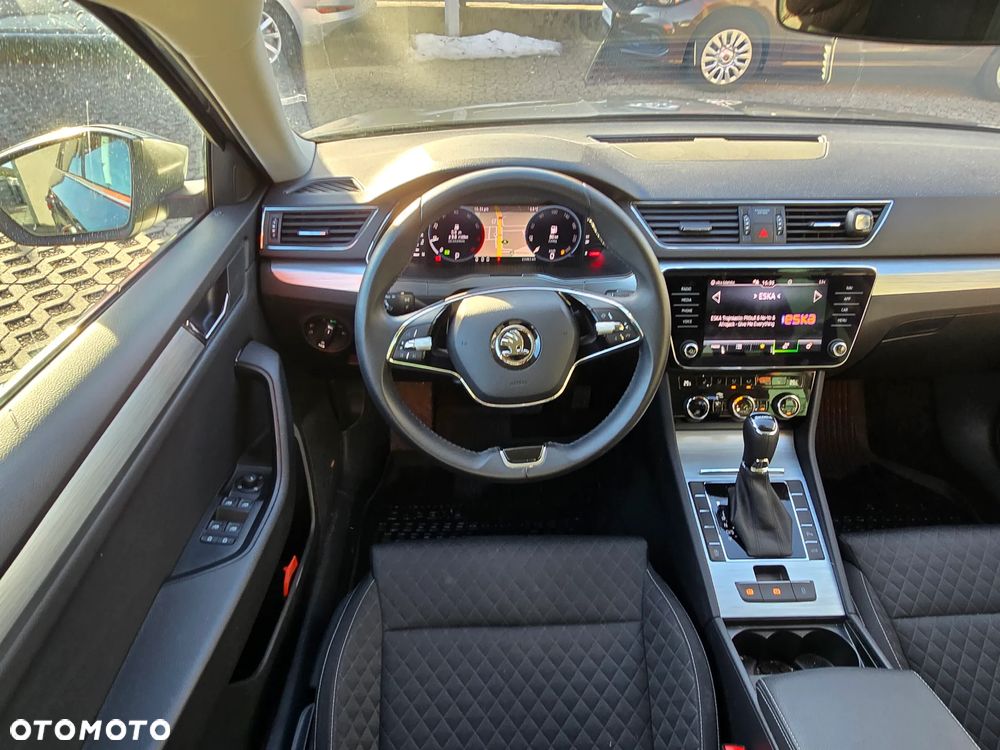 Skoda Superb 1.5 TSI Ambition DSG - 17