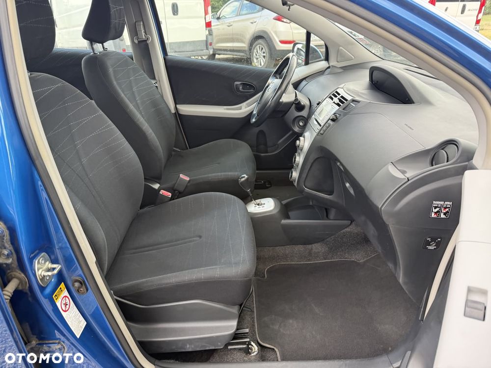 Toyota Yaris 1.3 VVT-i Multi Mode Sol - 23