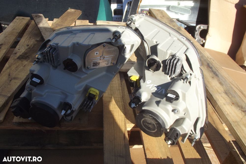 Far Volvo FL faruri stanga dreapta Camion Volvo FL faruri LED modul - 1