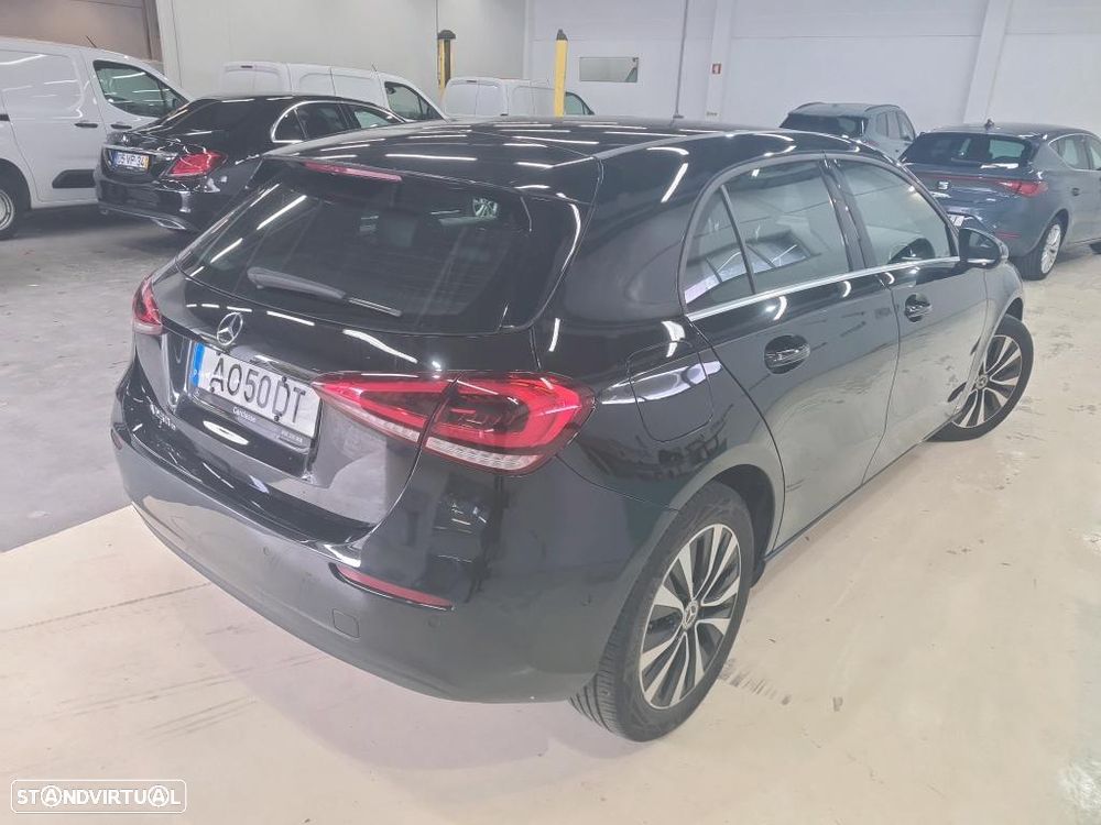 Mercedes-Benz A 250 e Style Plus - 3