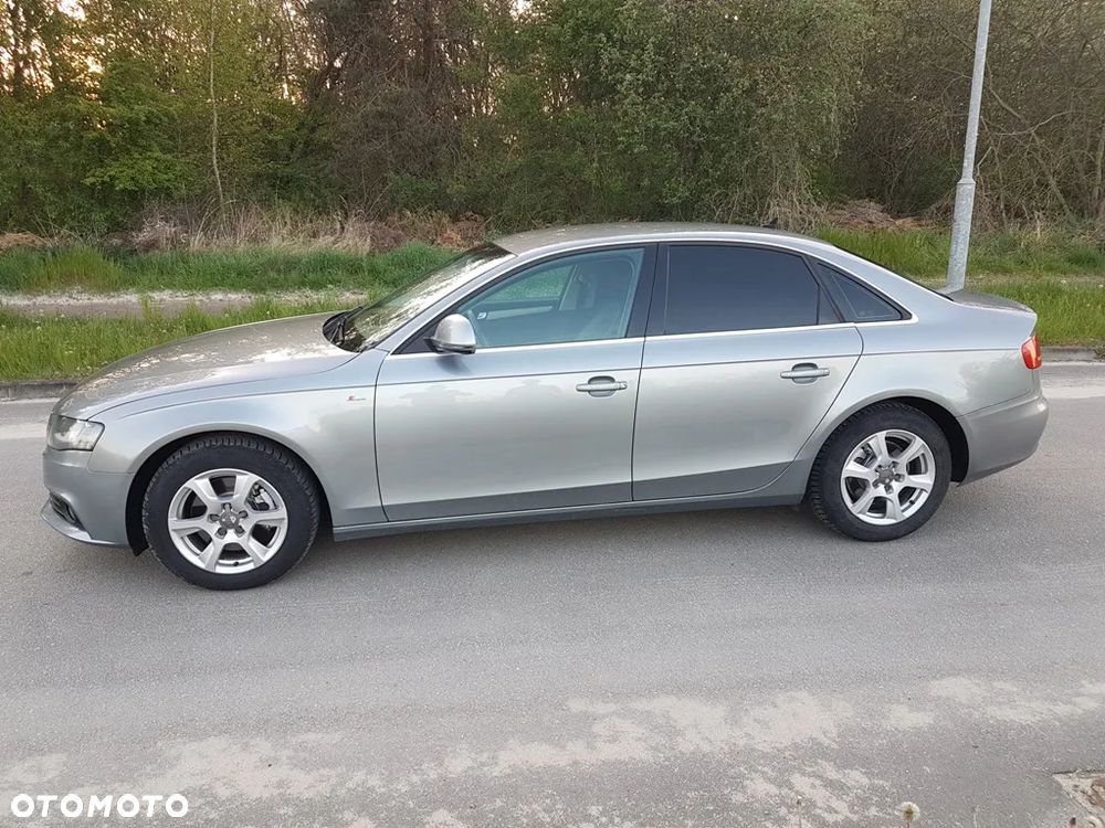 Audi A4 Limousine 2.0 TDI DPF Ambition - 13
