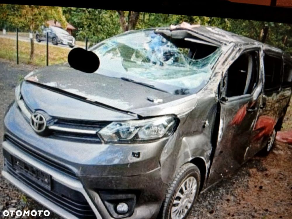 Toyota Proace Verso 2023 photo 3