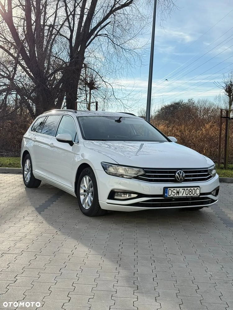Volkswagen Passat 2.0 TDI SCR Comfortline DSG - 1