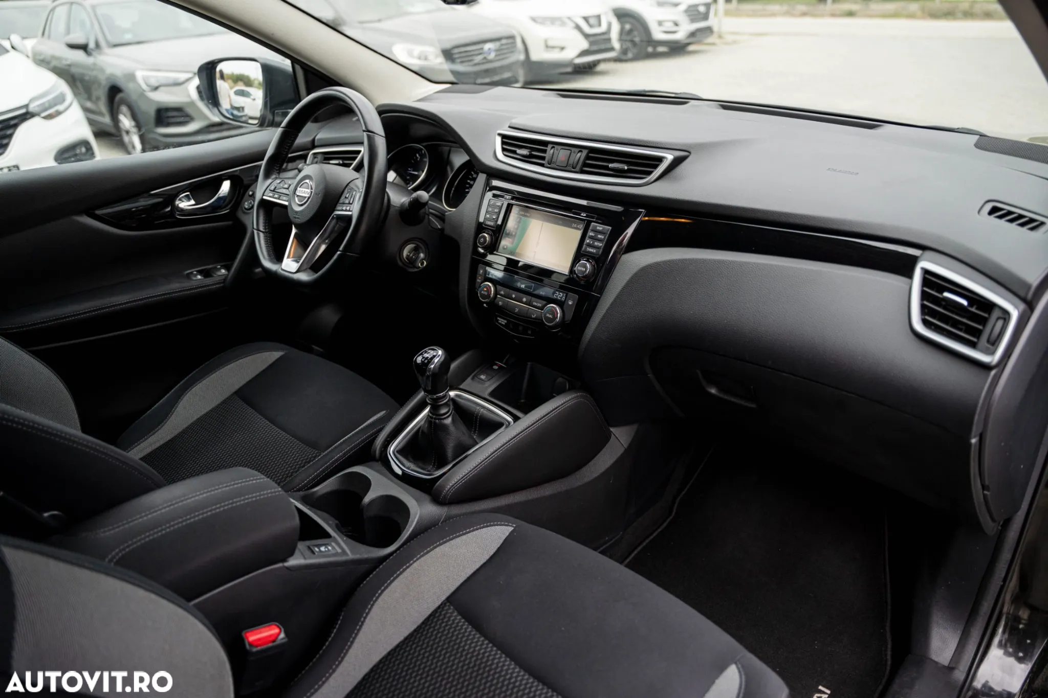 Nissan Qashqai 1.6 DCI Start/Stop N-Connecta - 7
