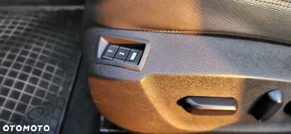 Opel Insignia 2.0 ECOTEC DI Turbo 4x4 Country Tourer Au - 6