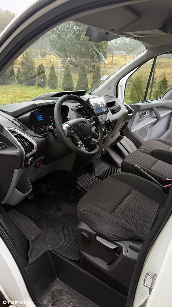 Ford Transit Custom - 11