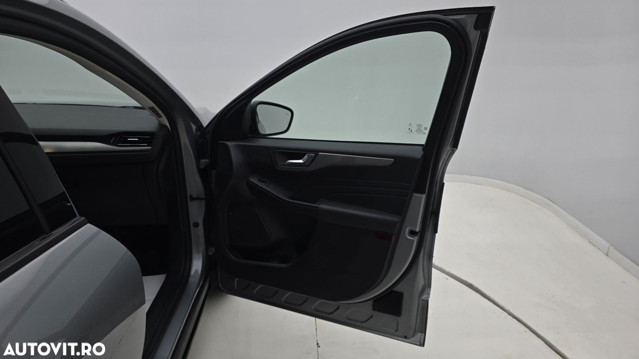 Ford Kuga - 18