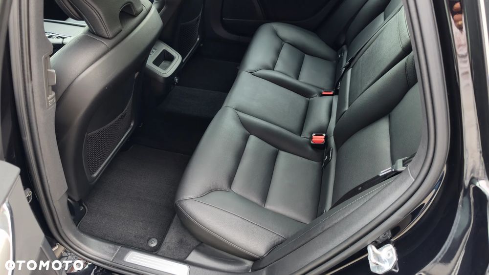 Volvo V90 D4 Geartronic Momentum Pro - 20