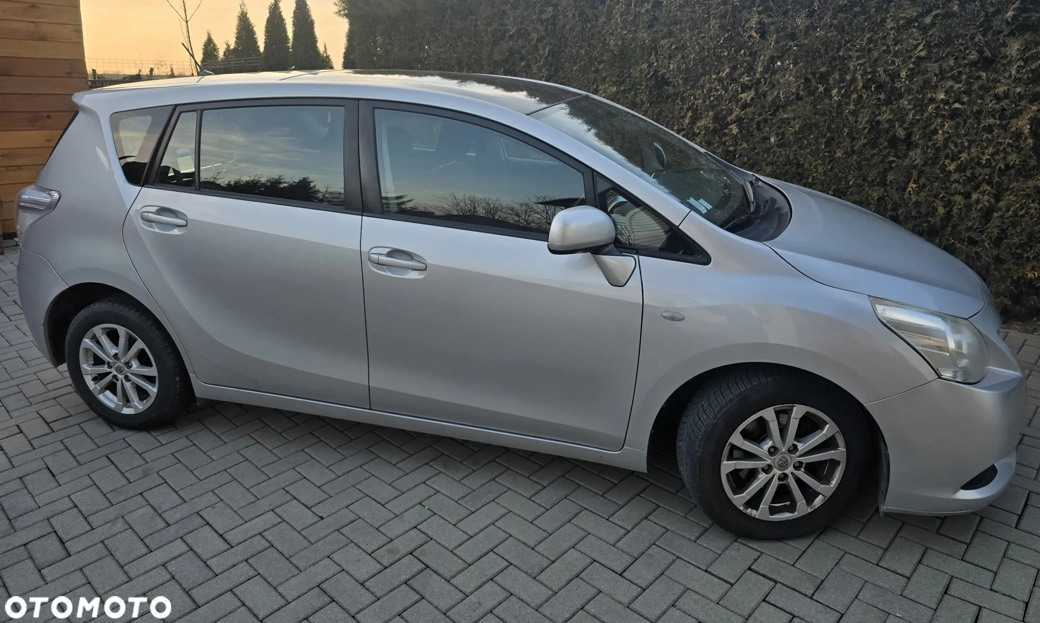Toyota Verso 2.0 D-4D - 22