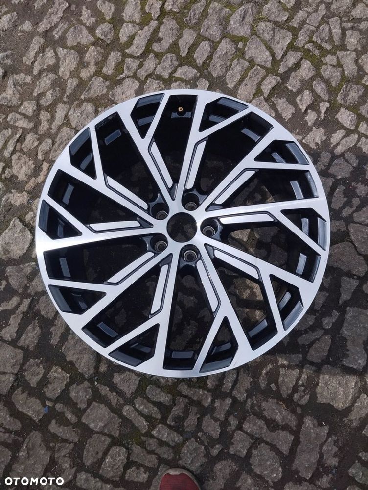 Felga Alu Audi A8 S8 5x112 4N0 601 025 AF 9J x 21 ET 37 - 1