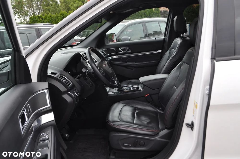 Ford Explorer - 15
