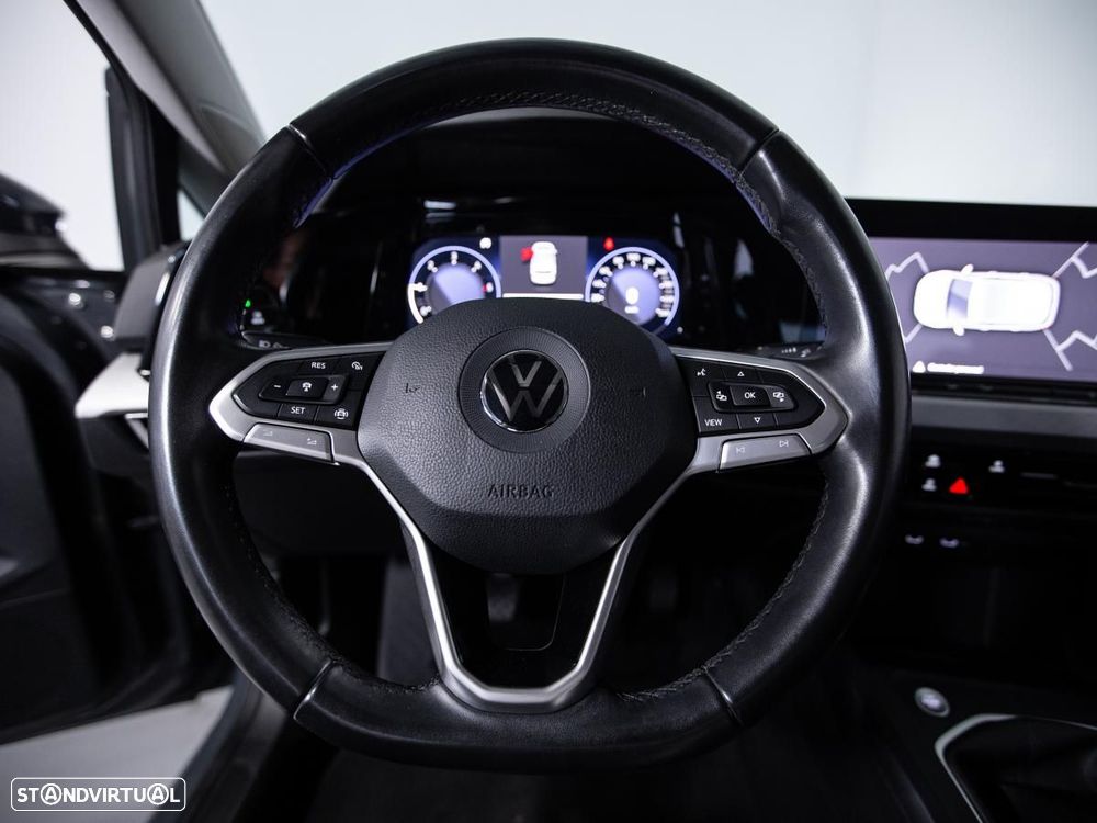 VW Golf 2.0 TDI Conceptline - 16