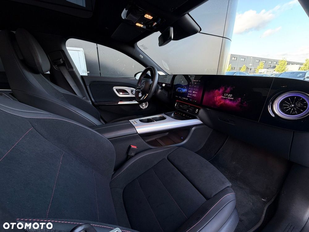 Mercedes-Benz CLA - 18
