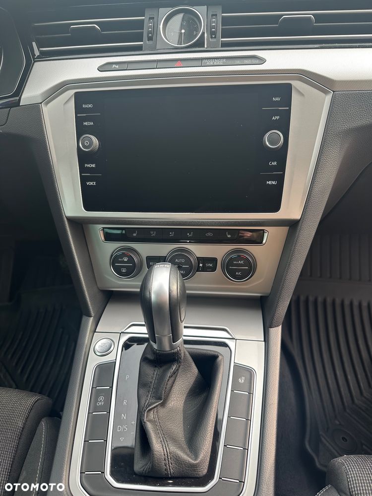 Volkswagen Passat 1.8 TSI BMT Comfortline DSG - 11