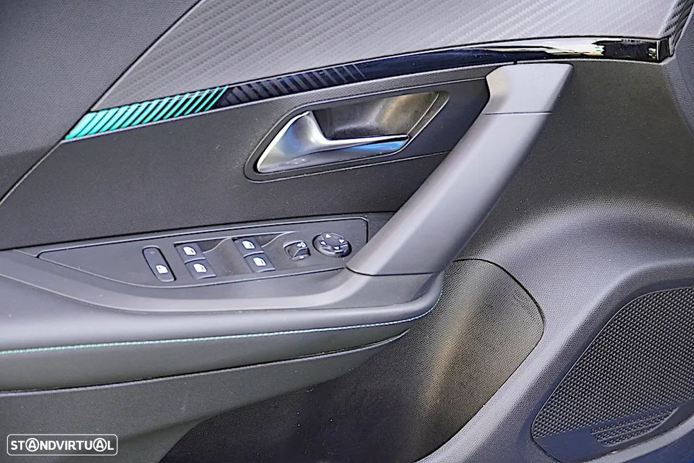 Peugeot e-2008 50 kWh Allure Pack - 14