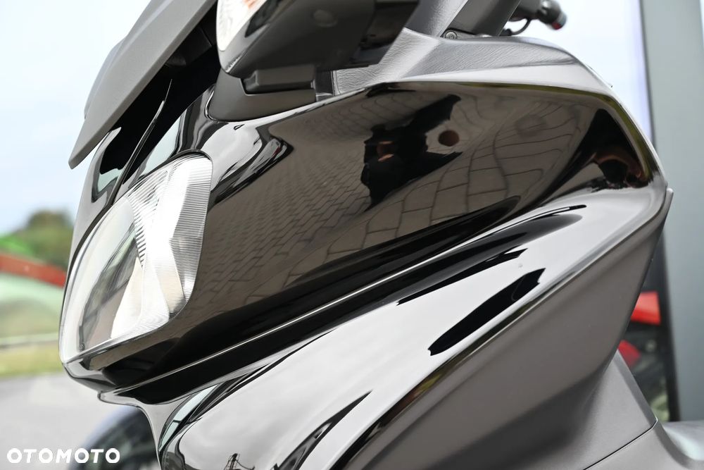 Suzuki Burgman - 18