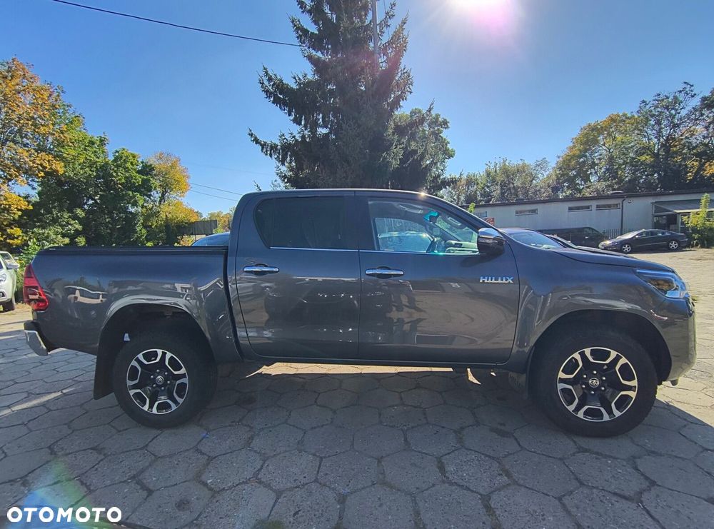 Toyota Hilux - 4