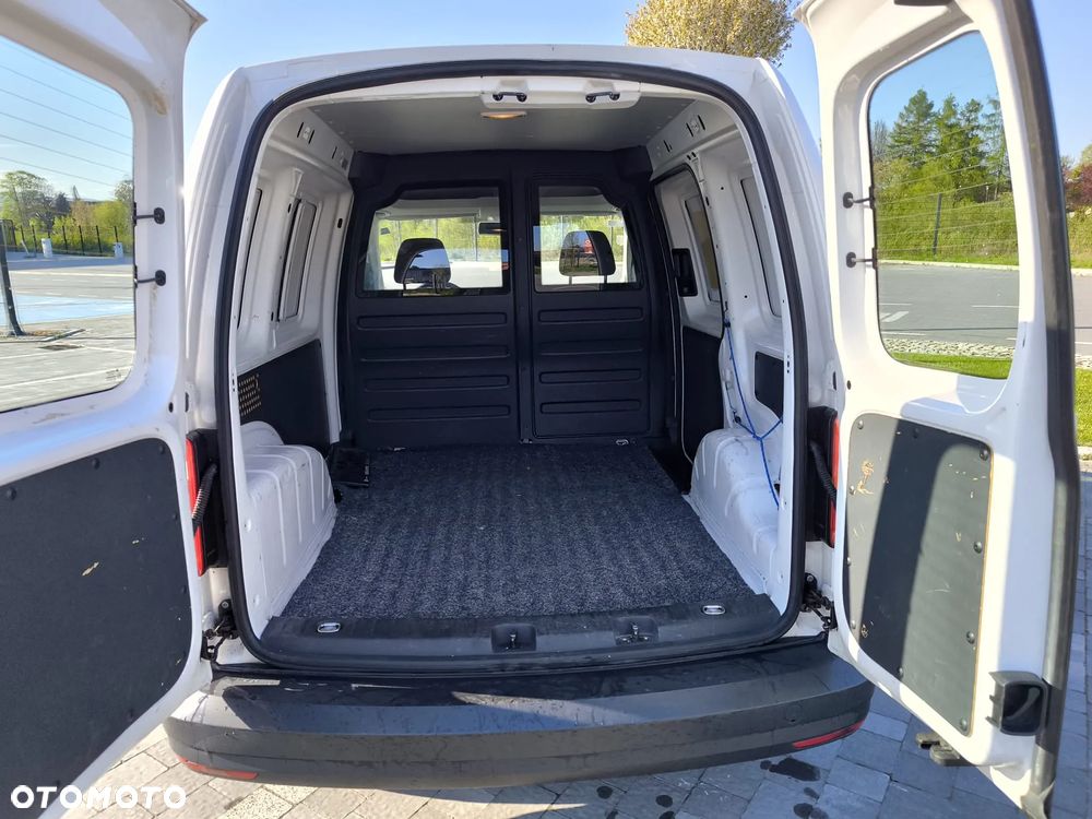 Volkswagen Caddy - 10