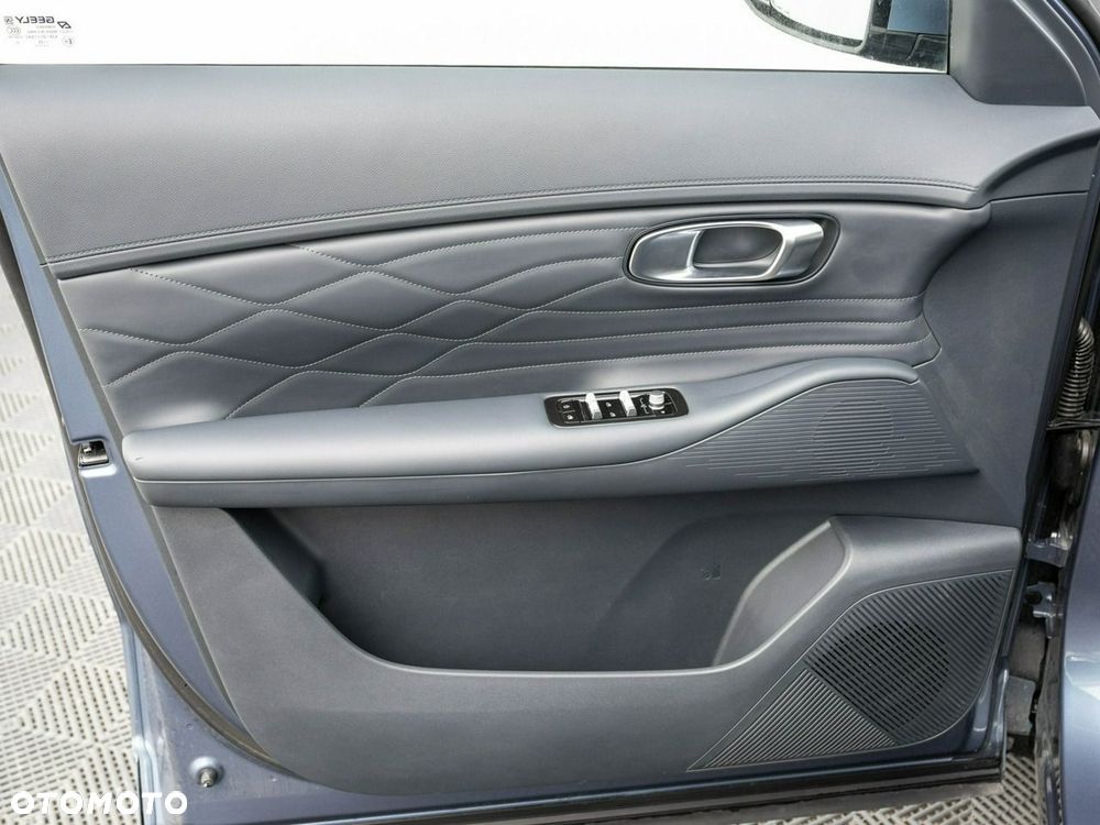 Geely Starray - 9