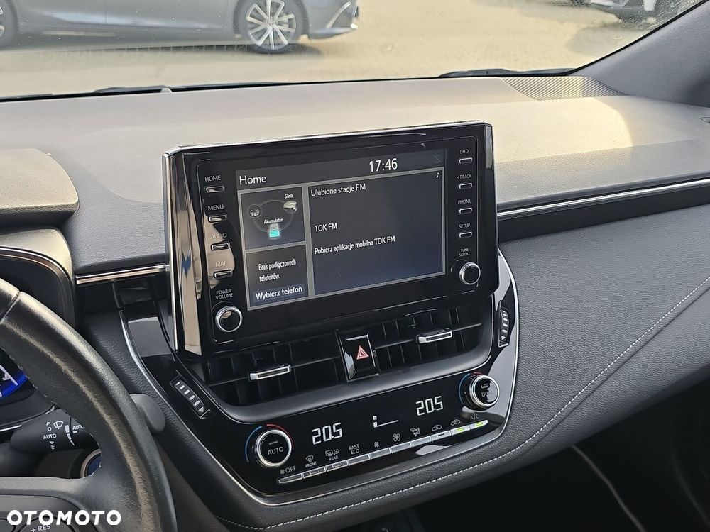 Toyota Corolla 1.8 Hybrid Comfort - 21