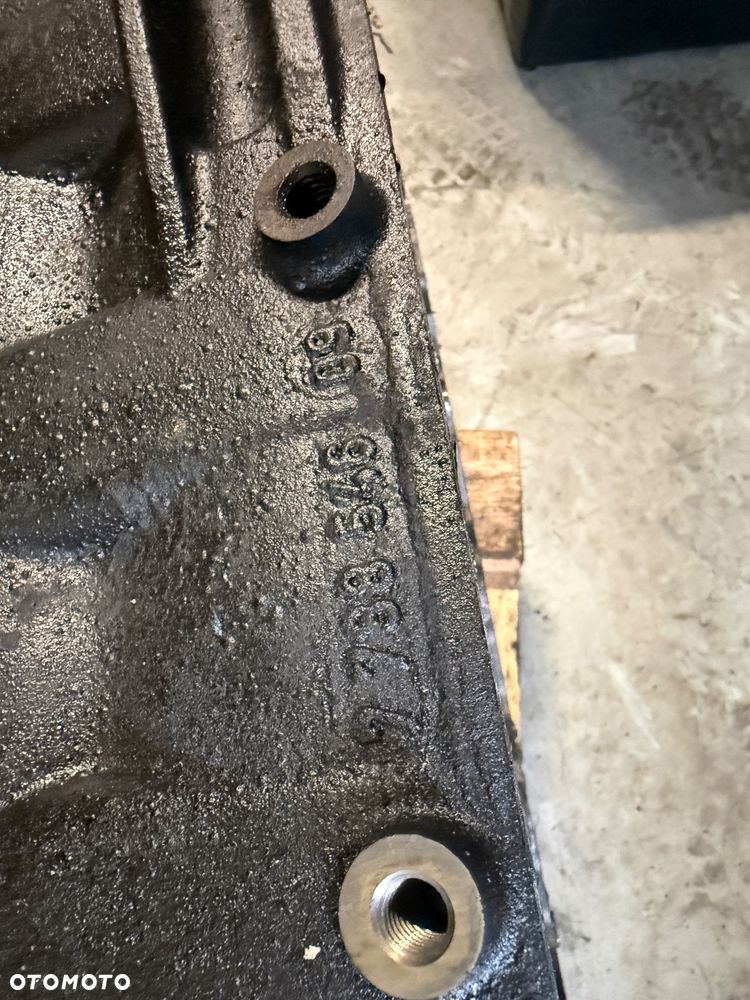 Blok silnika Żeliwny M57N 3.0d 218KM 7798546 kompletny Stopy Bdb Stan ! - 6