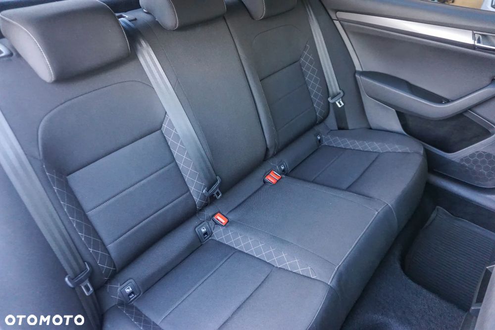 Skoda Superb 1.5 TSI Active - 32